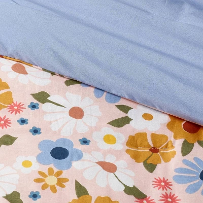 Vintage Floral Print Kids' Comforter Set - Pillowfort™ 3 Vintage Floral Print Kids' Comforter Set - Pillowfort™