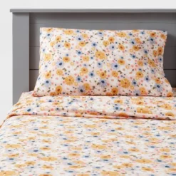 Vintage Floral Print Cotton Kids' Sheet Set - Pillowfort™ -Children Household Items GUEST 6d20106b bca3 4f6d a563 3234b9188927