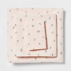 In The Garden Kids' Bedding Set With Sheets - Pillowfort™ -Children Household Items GUEST df4a80be c6d3 4f45 9143 2919fe73e663