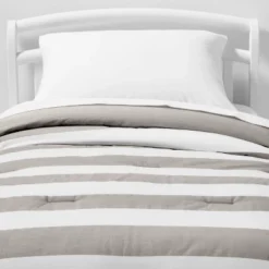 Toddler Rugby Striped Cotton Kids' Comforter - Pillowfort™ -Children Household Items GUEST dfd37474 3199 4e89 bf8f 0a344386789b